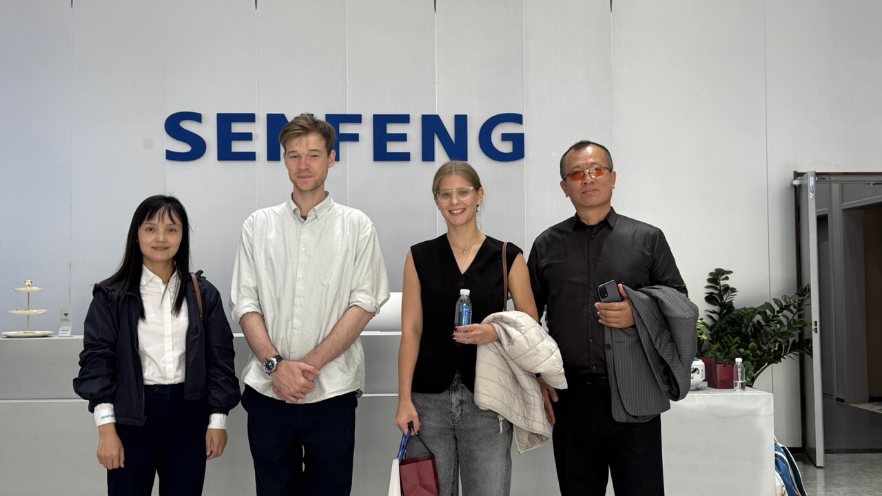 Команда TechNomad на заводе